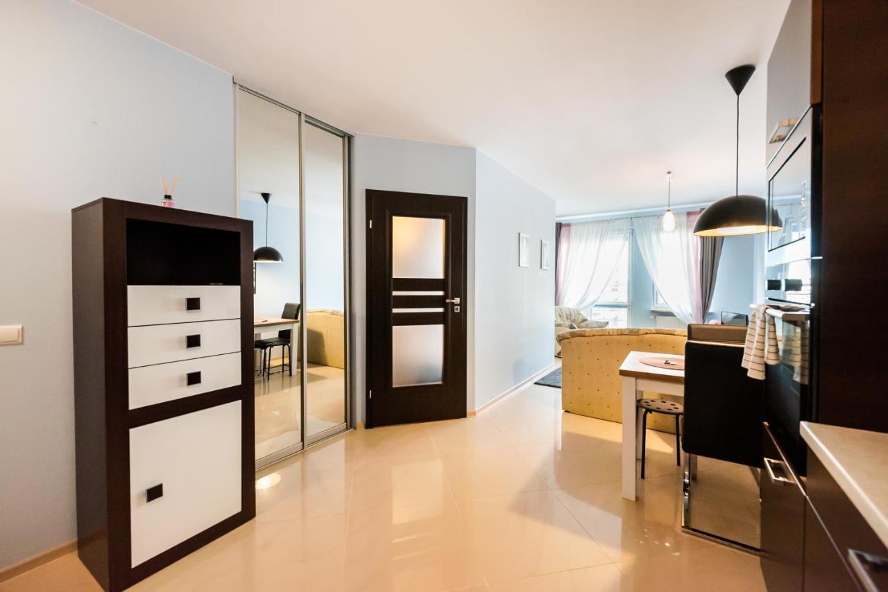 Wola Pleasure Place Apartment Warsaw Exterior photo