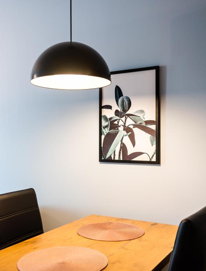 Wola Pleasure Place Apartment Warsaw Exterior photo